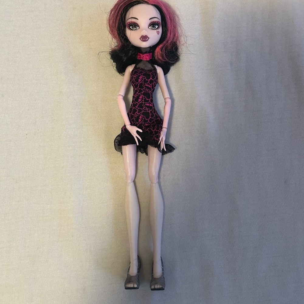 roadster draculaura